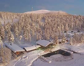 jeris-hotel-bungalows-lapland-buiten-thumb