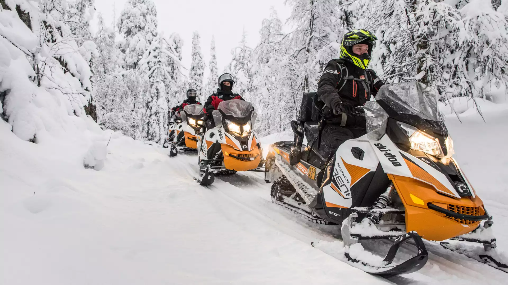 Op avontuur met de sneeuwscooter