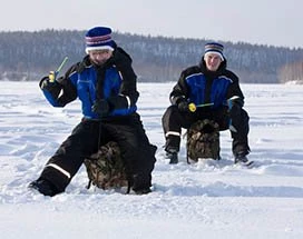 saariselka-ijsvissafari-sneeuwscooter