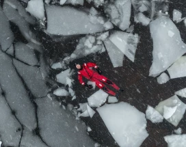outdoor-artisans-ice-floating-experience