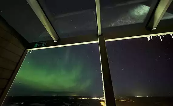 Midweek Aurora View Suites